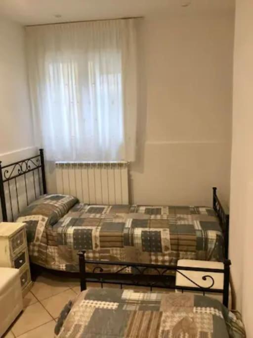Apartment Close Guglie Bridge Venesia Bagian luar foto